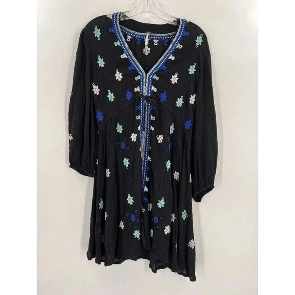 FREE PEOPLE Black Blouse Tunic Embroidered Design A-LINE Boho Style Size Small - Picture 1 of 7